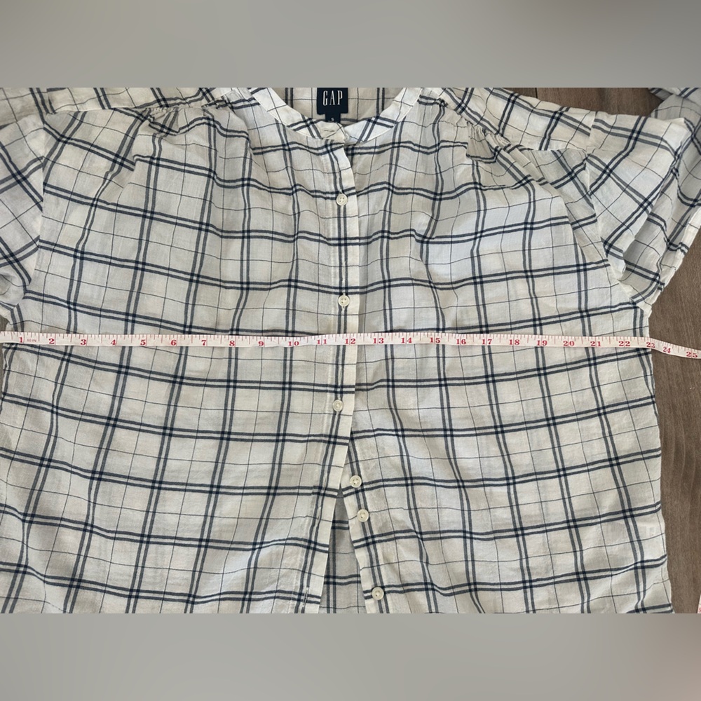 GAP White and Black Plaid Shirt - Picture 6 of 7